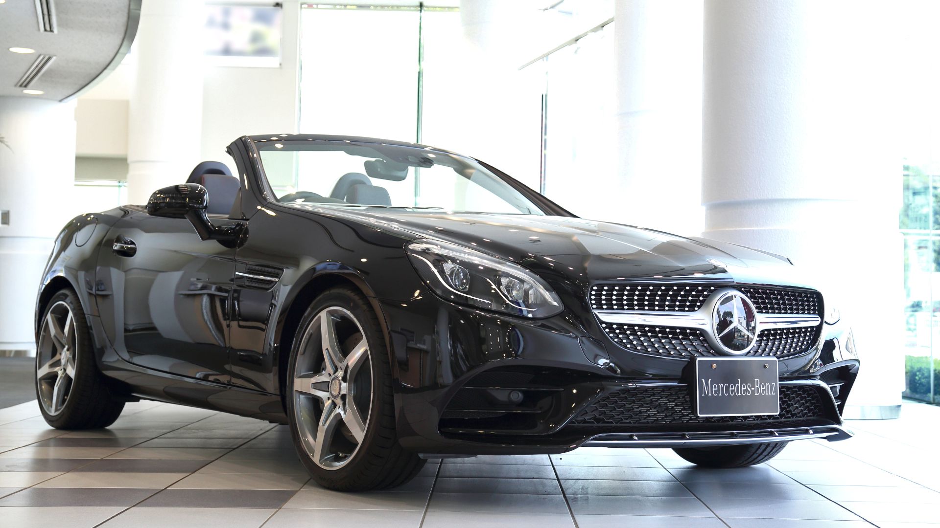 File:Mercedes-benz SLC-Class Front (left).jpg