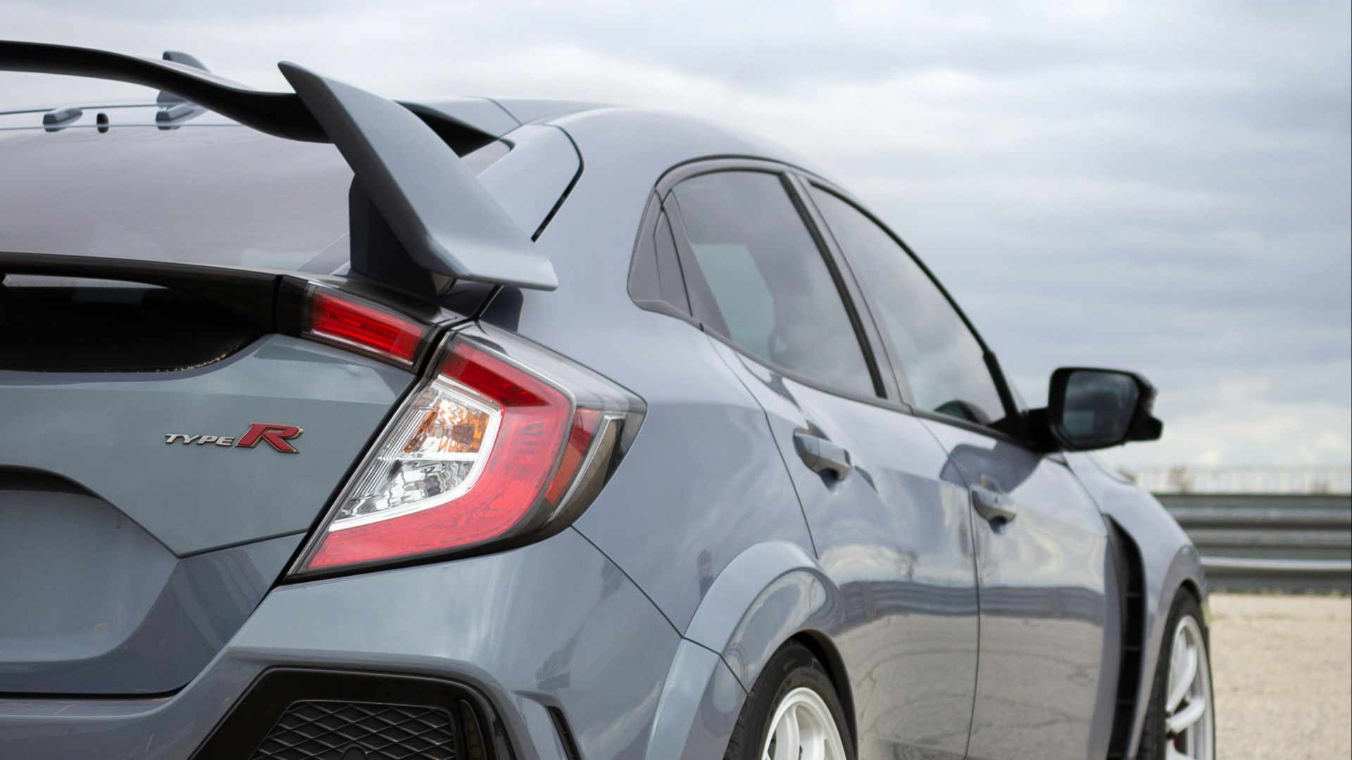 red and black bmw m 3 coupe on road