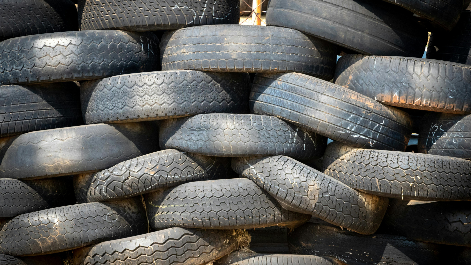 Tires-Old-Pile-Thumb-Rss
