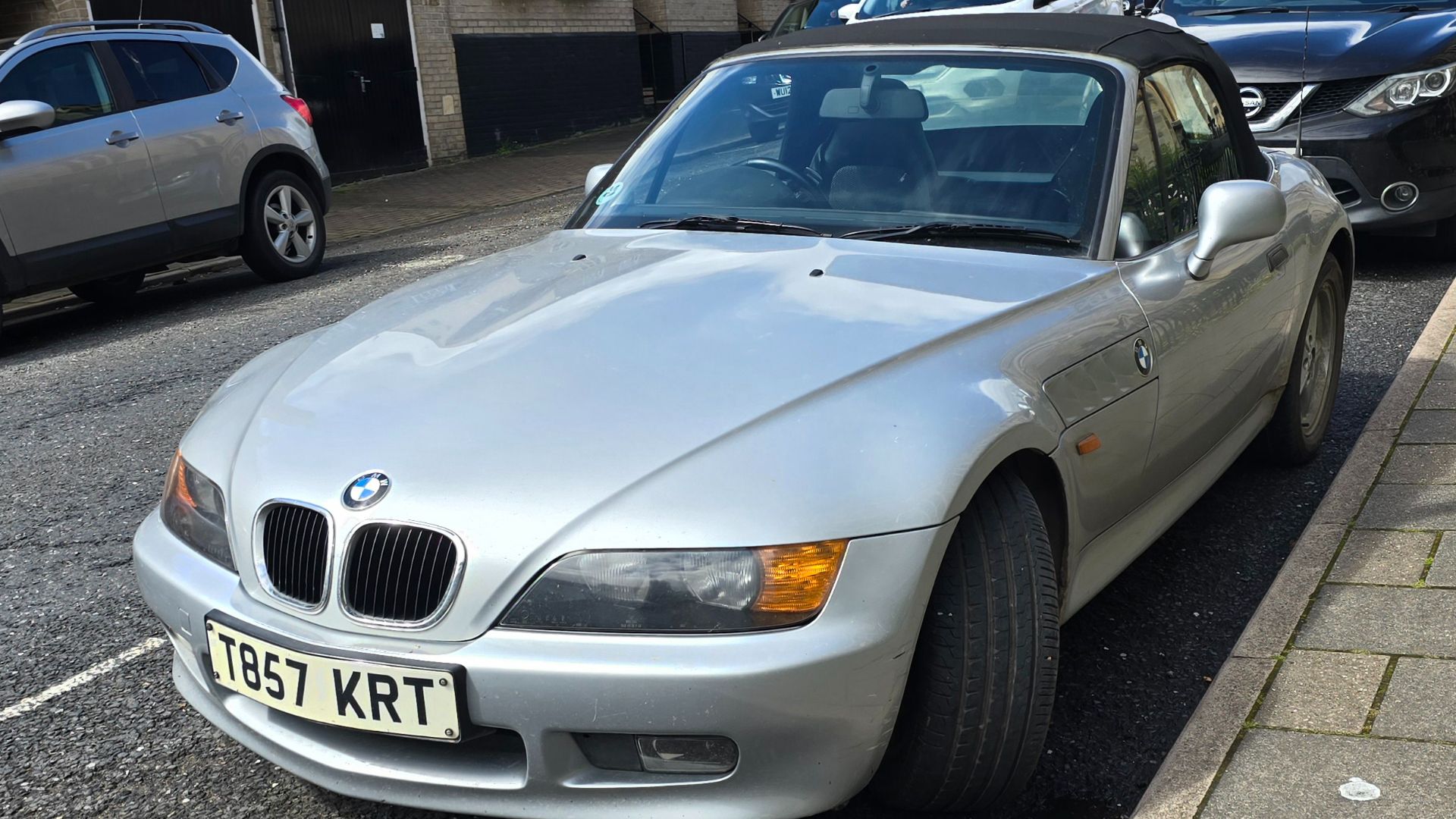 File:2001 BMW Z3.jpg