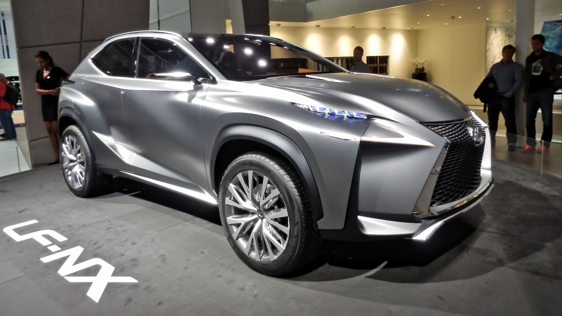 File:Lexus LF-NX IAA 2013.jpg