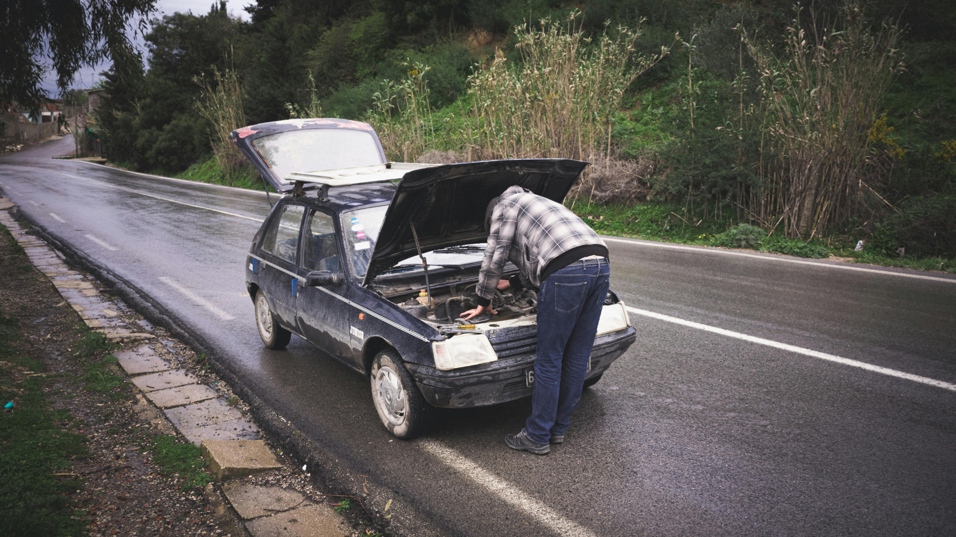 CAR-BROKEN-THUMB-RSS.png