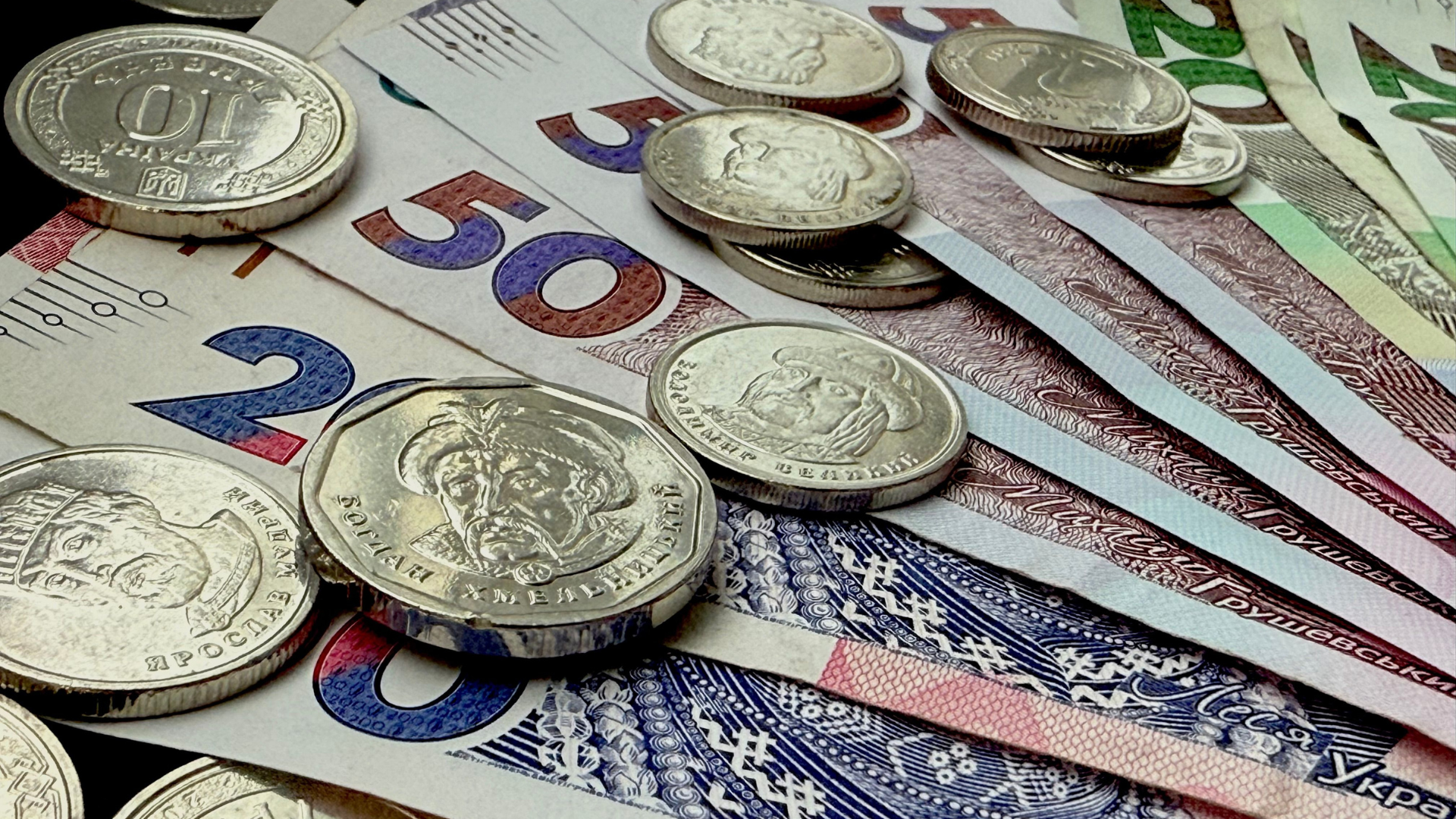 money-cents-pile-thumb-rss.png