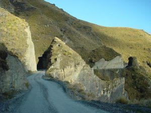799px-Hells_Gate_on_Skippers_Road-300x225.jpg
